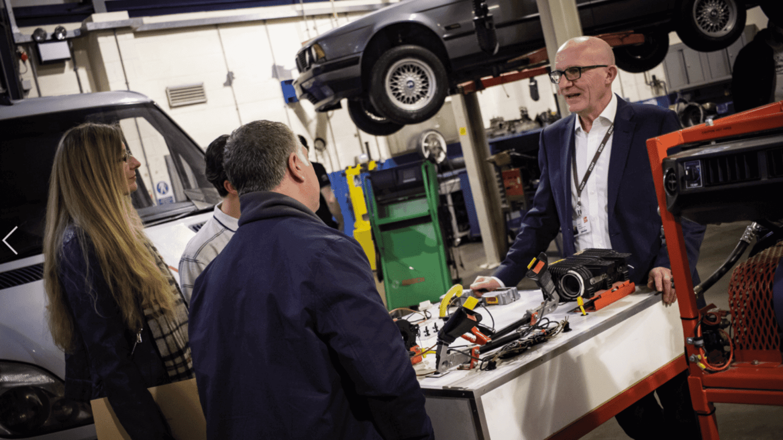 Level 3 Automotive retail Motor Vehicle Service & Maintenance