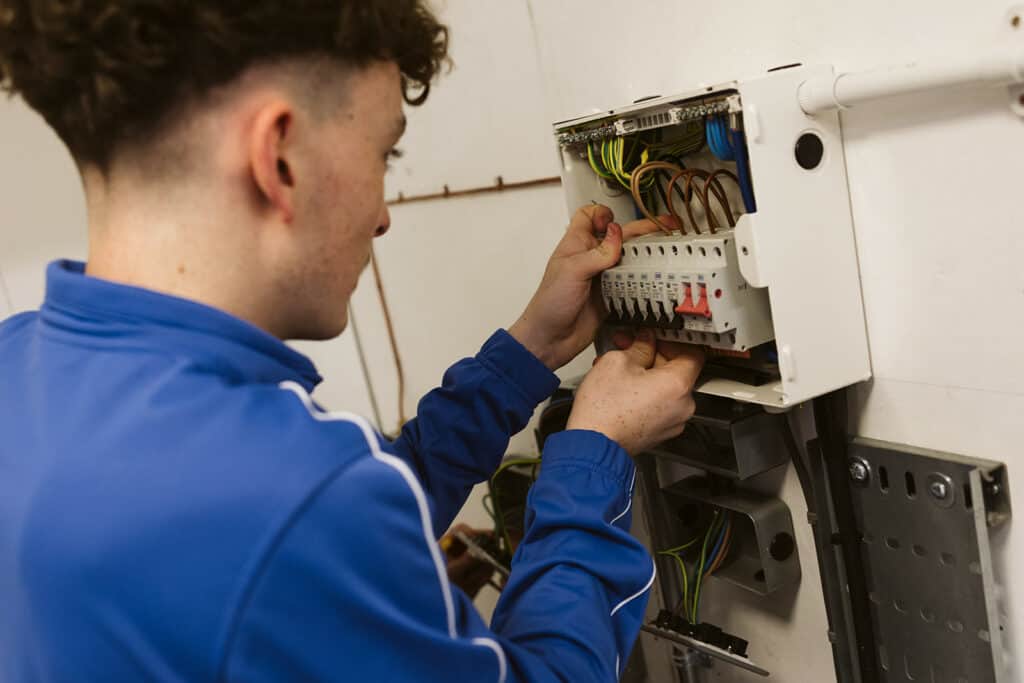 Student fixing consumer unit