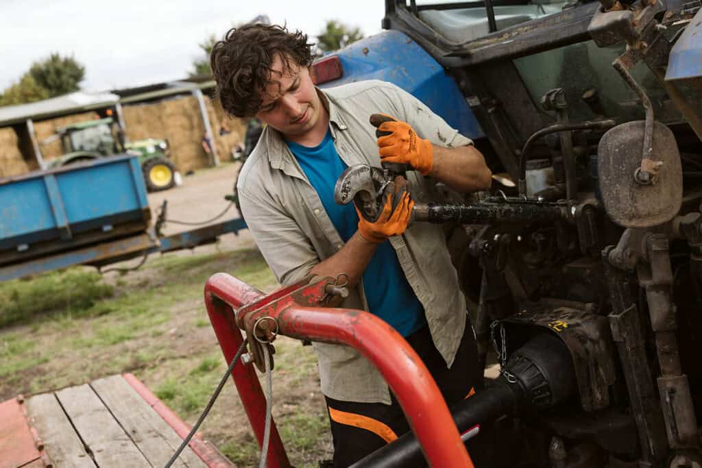 land based engineering apprentice